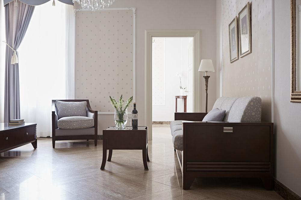 Almandine Aparthotel Praga