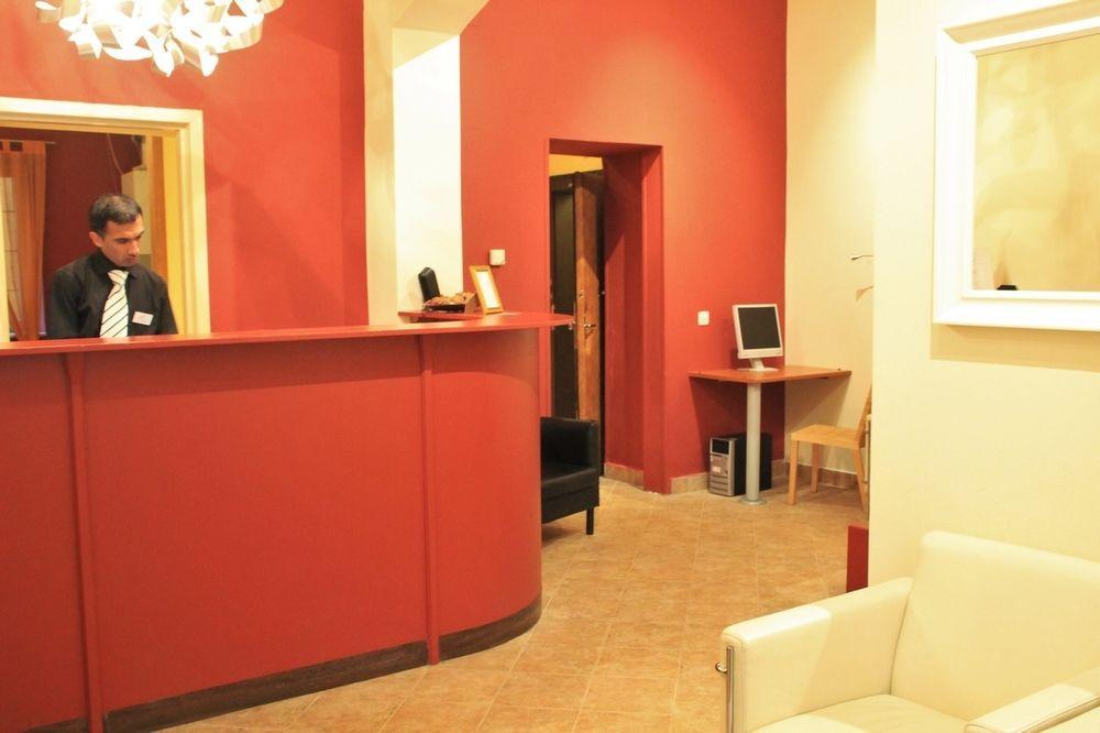 Lounge Crown Hotel 3*