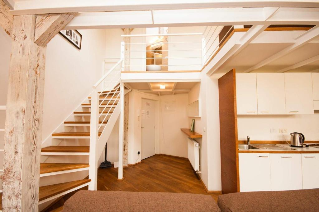 Kozna Loft *