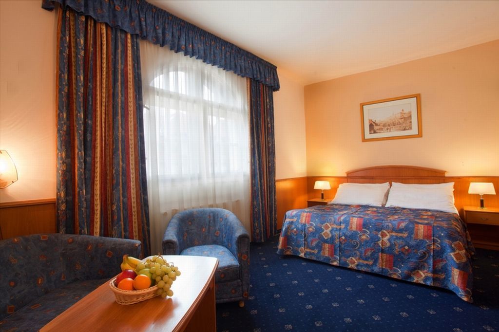 Kavalir Hotel