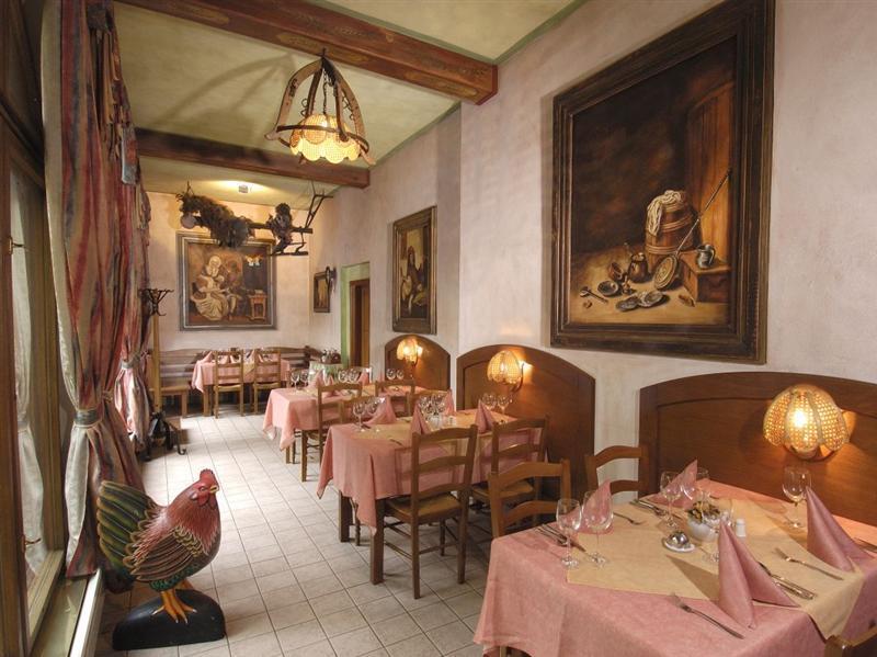 Otel Selsky Dvur - Bohemian Village Courtyard