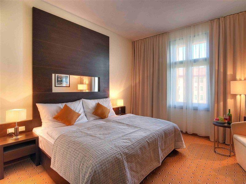 Clarion Prag