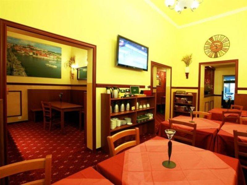 Hotel Old