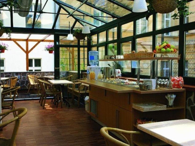 Hotel Anna 3*
