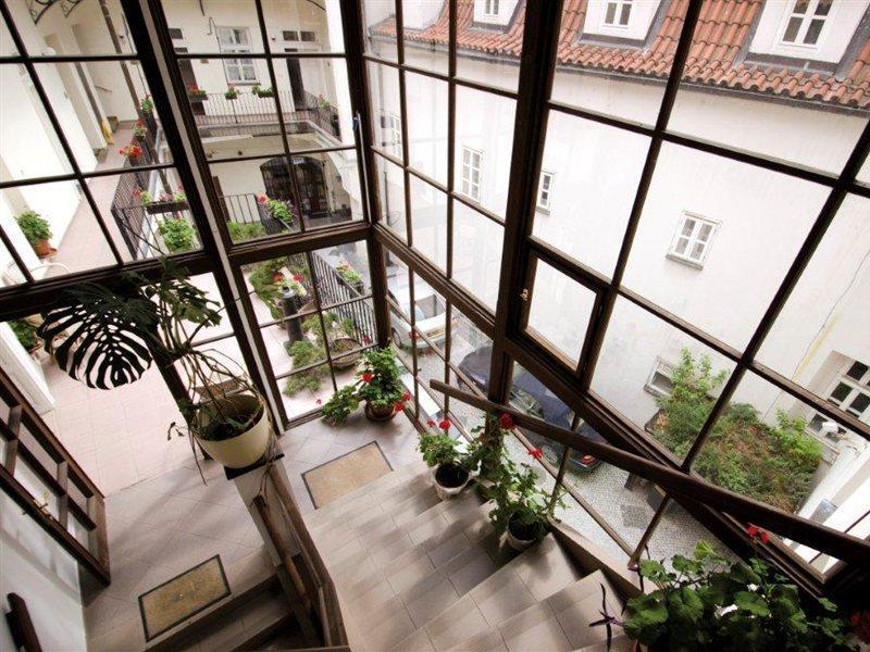 Hotel Metamorphis 4*