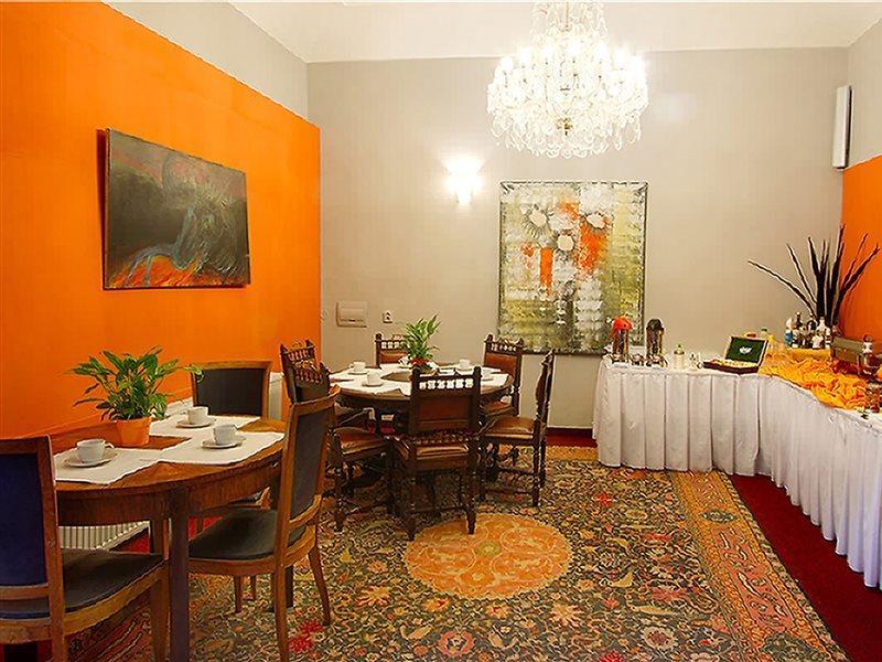 Aparthotel Amandment 3*