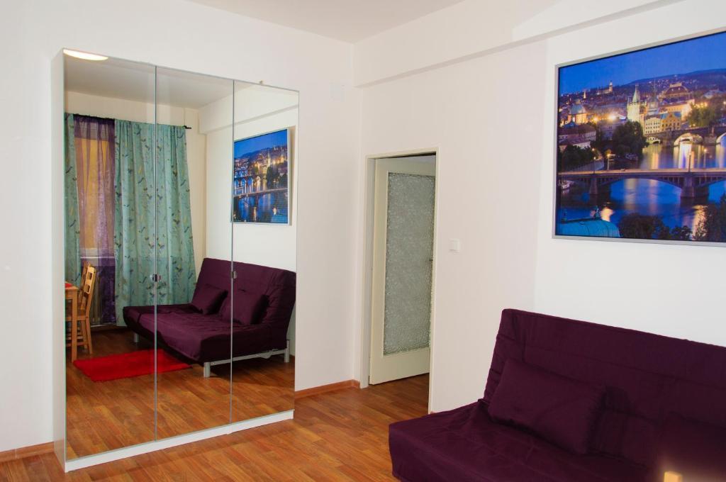 Apartment Center