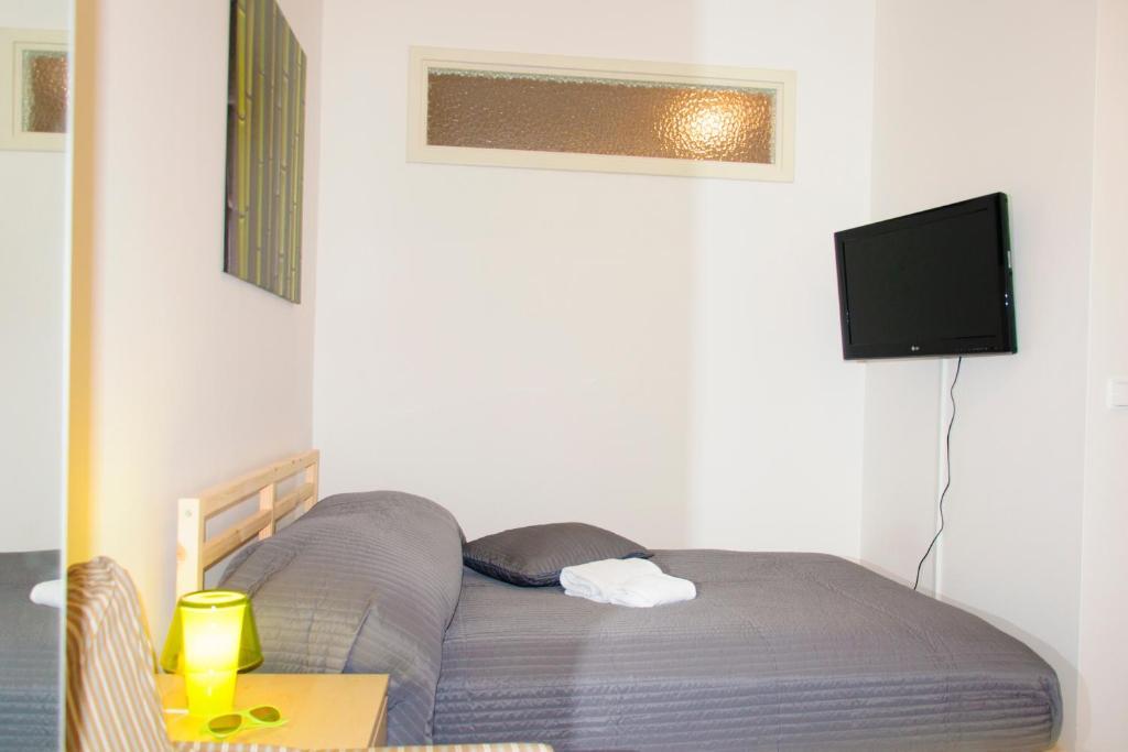 Apartment Center *