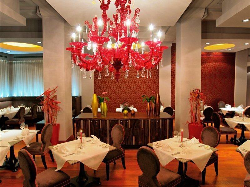 Hotel The Grand - The Leading Of The World