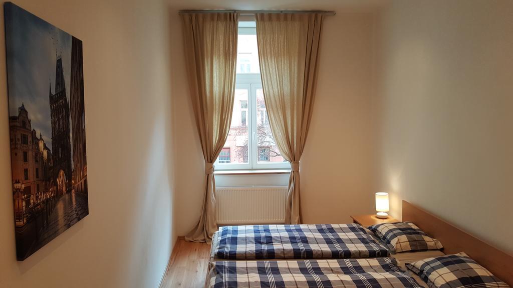 Apartamento Hugo Praga