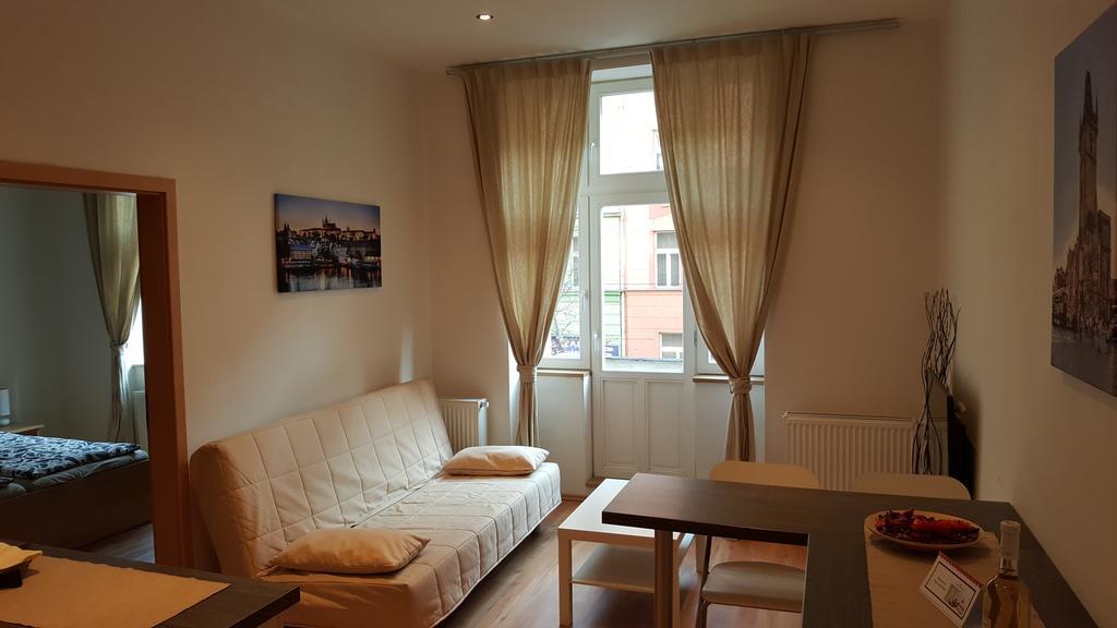 Apartamento Hugo Praga
