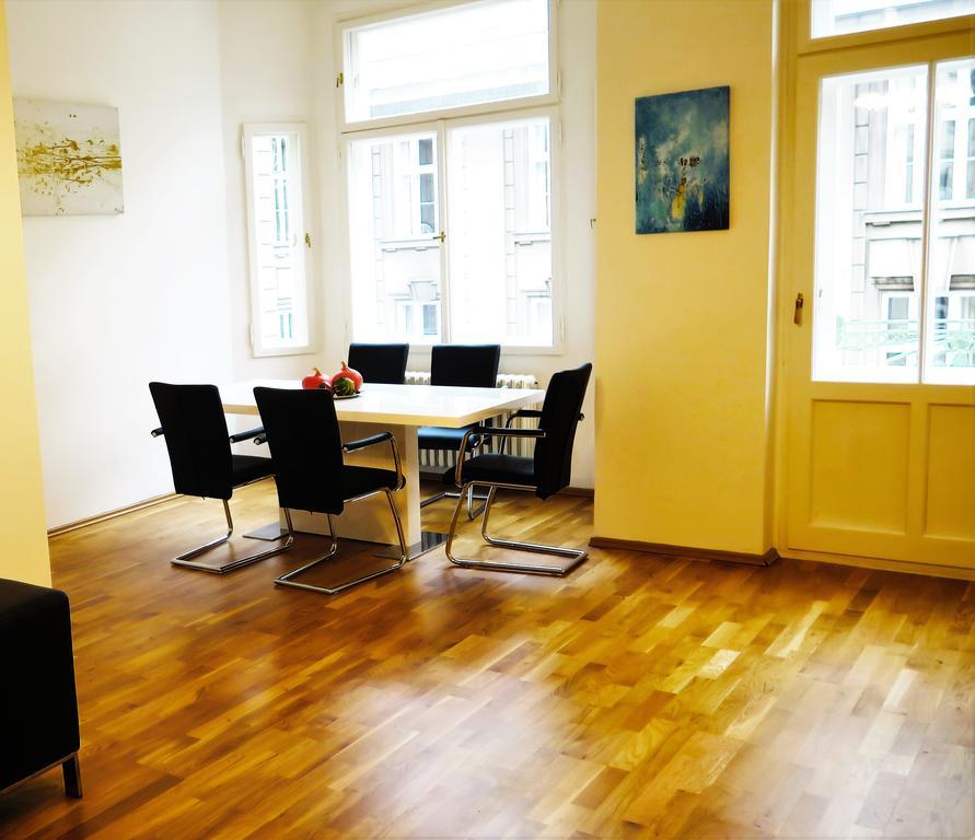 Apartment Old Town Square Superior - Valentin