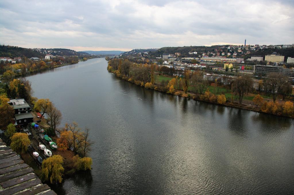 Apartment Spacious View Prague