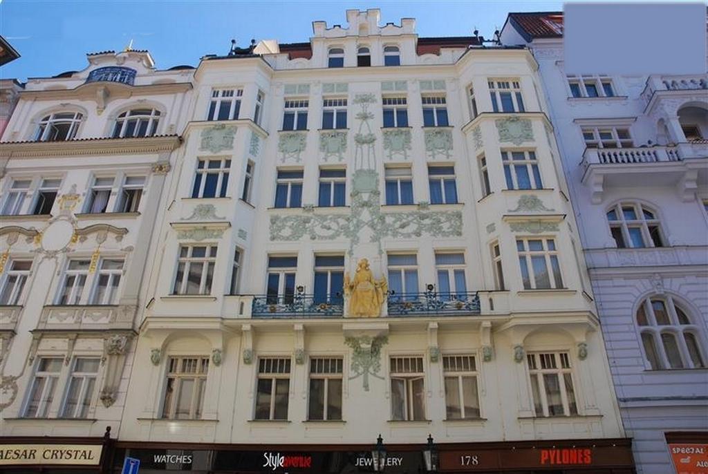 Charles Iv * Prague