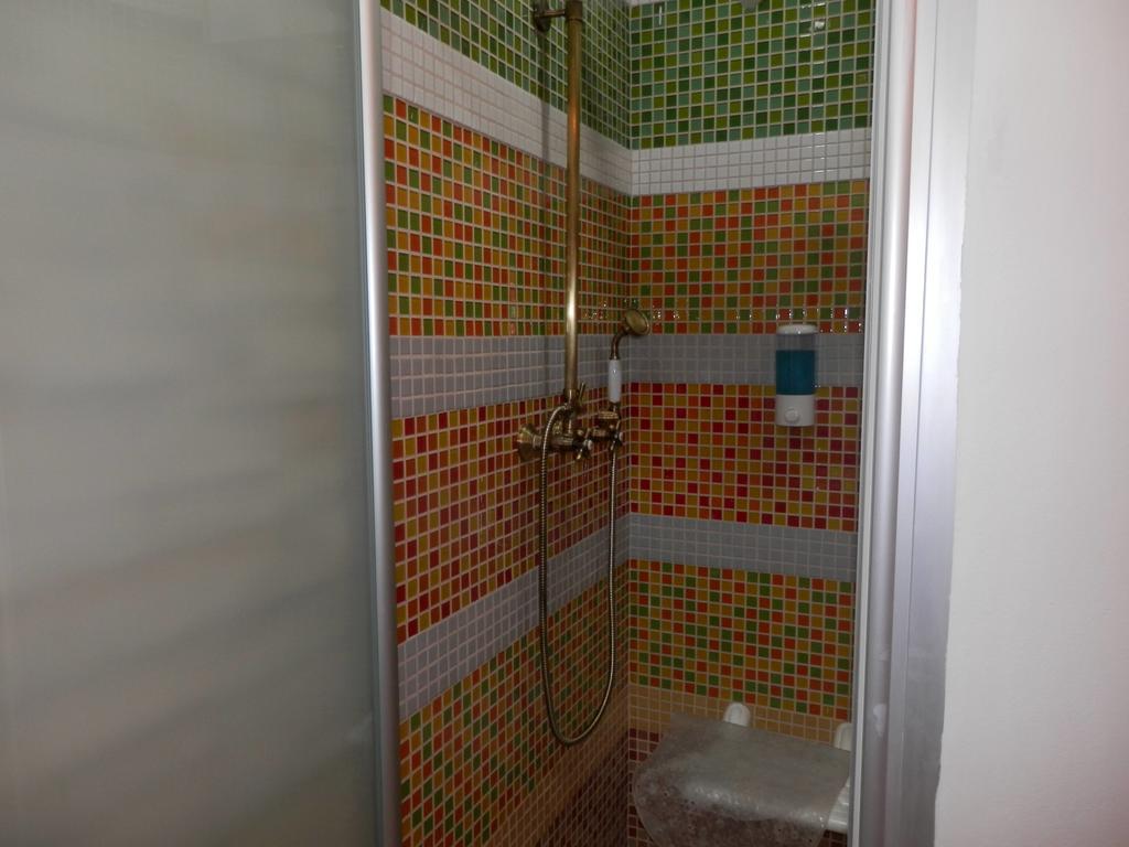 Apartment Antique In