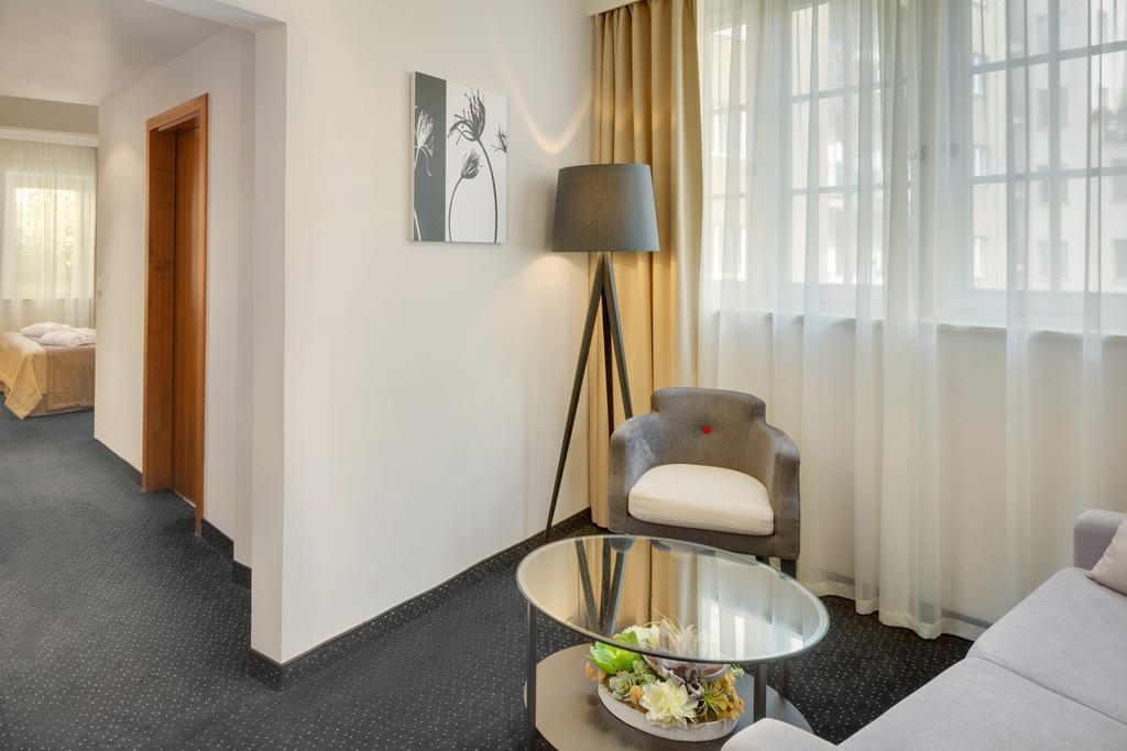 Hotel Clement 4*