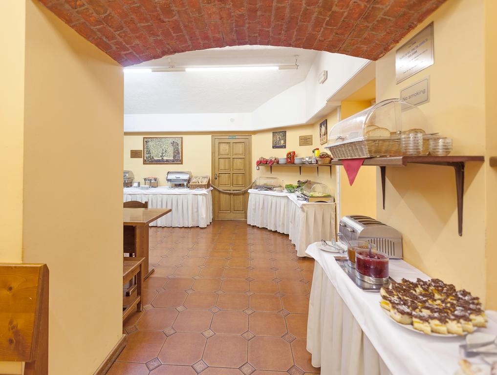 Hotel Atos 3*
