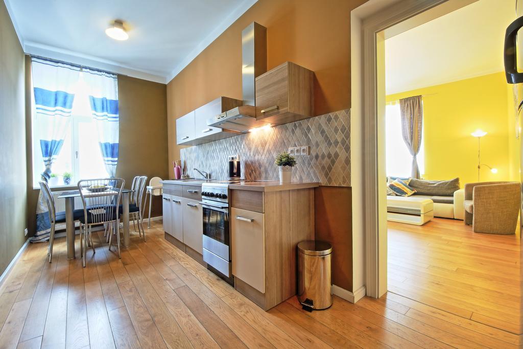 Apartment Visit In