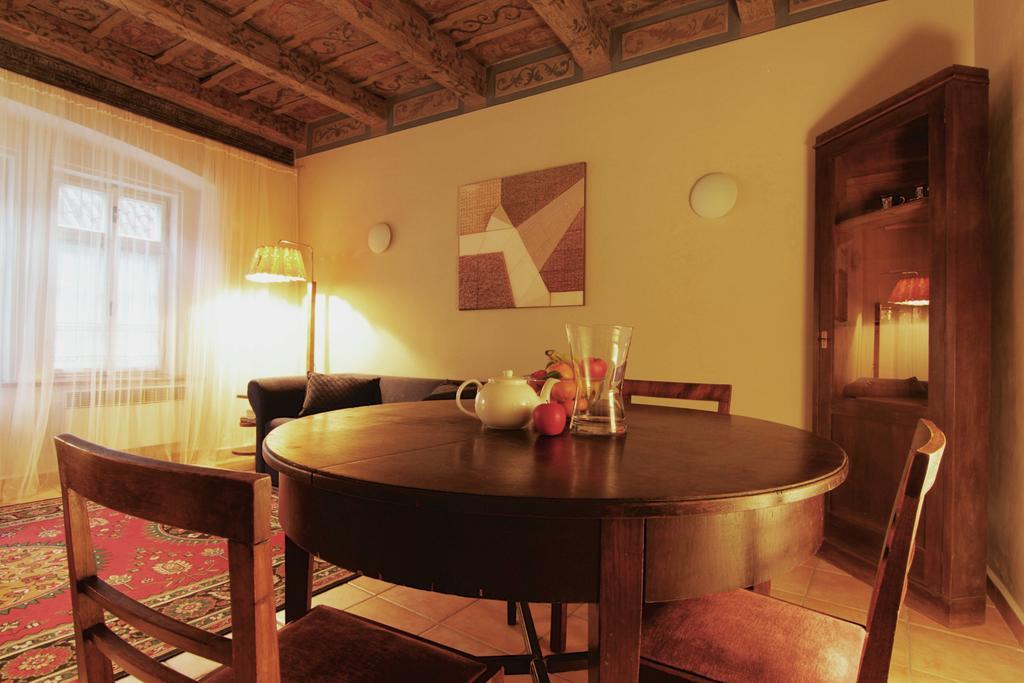 Apartment Vlasska House At The 3 Swallows *