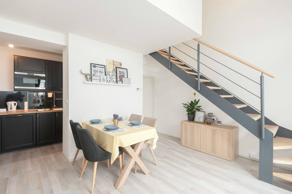 Kent Ridge Loft, Sokolska Apartment