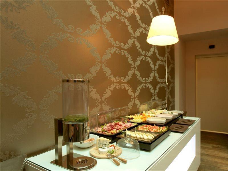 Friday Hotel 4*