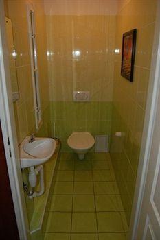 Akat Guest house