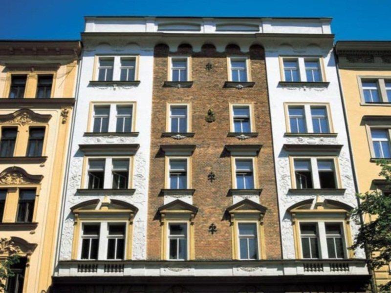 Club Hotel 3*