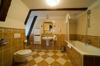 Cerny Slon Hotel 4*