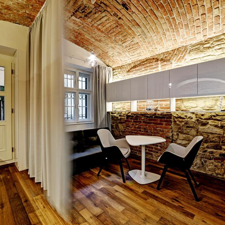 Daire Living Showroom Jakubska