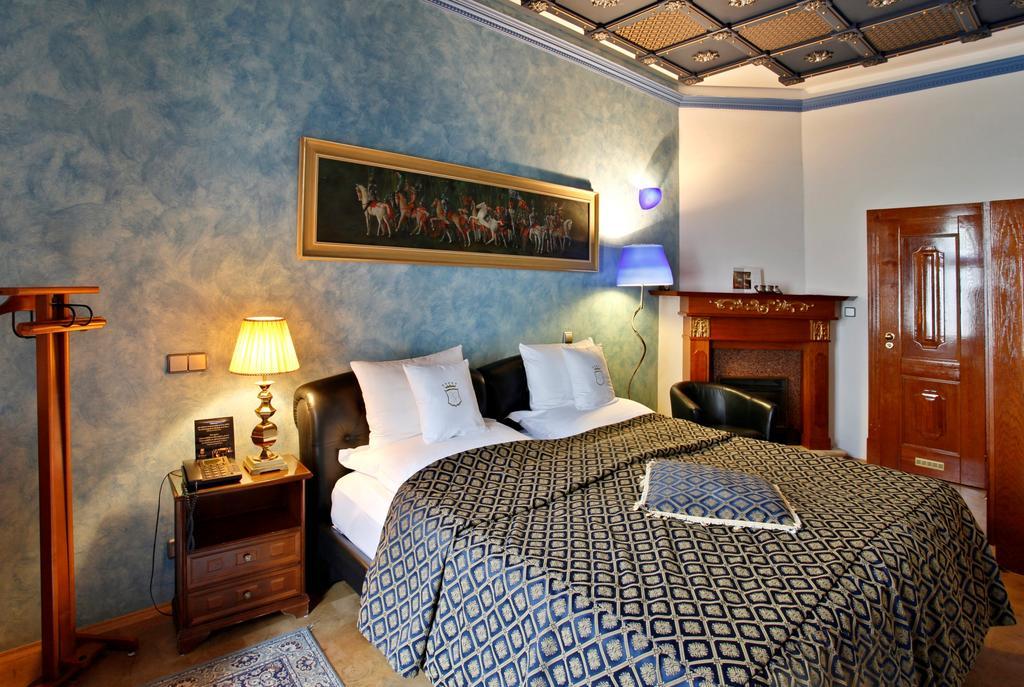 U Pava 4* Prague