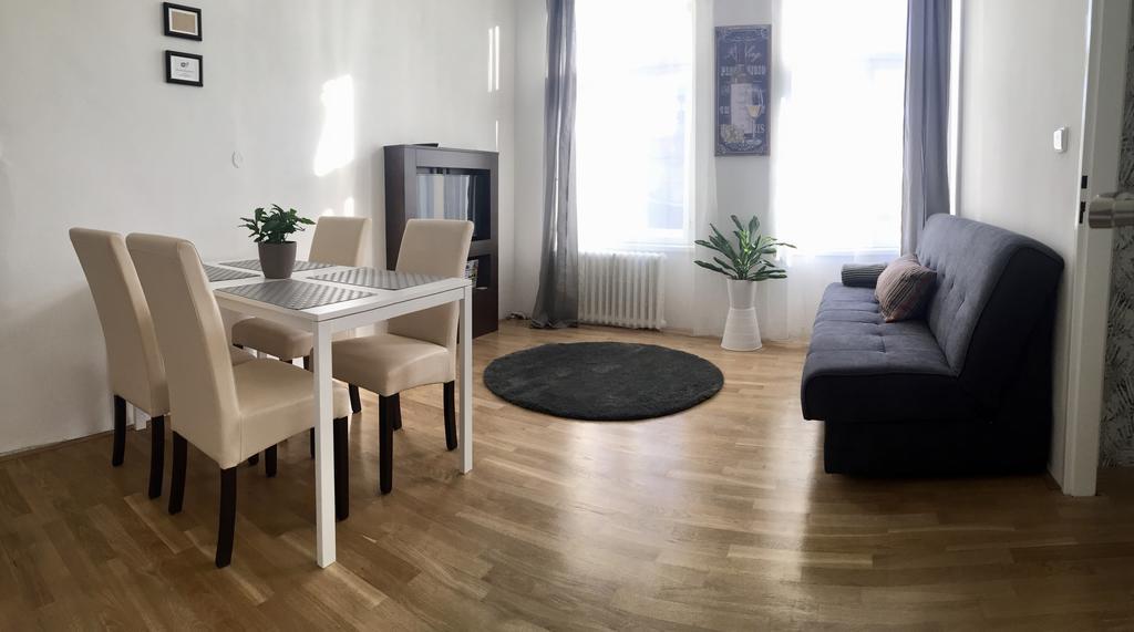 Apartment Beautiful In Prag