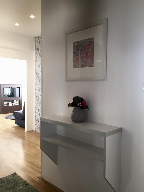 Beautiful In Apartment Prag
