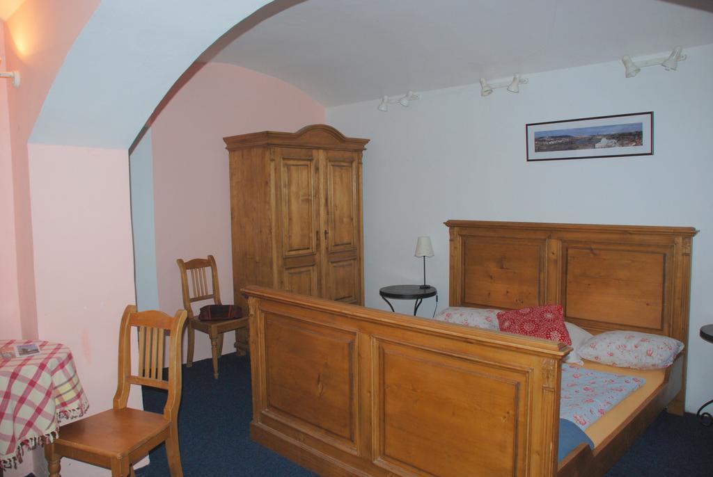 Guest house Atelier 12 *