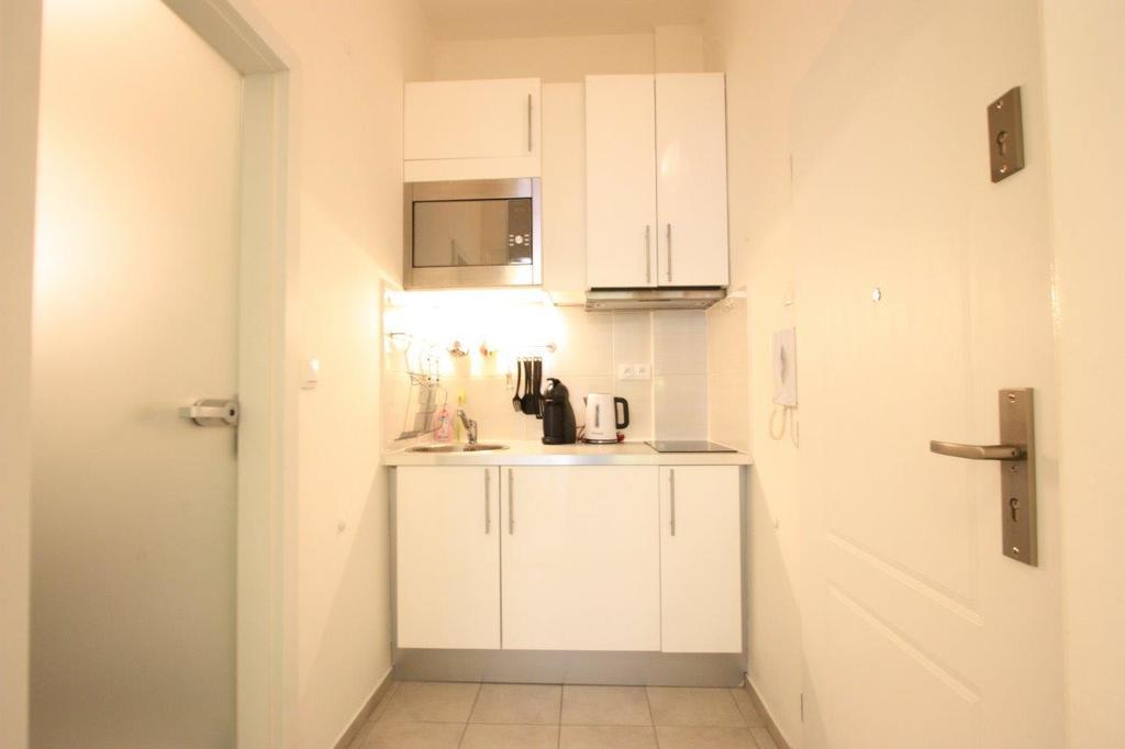 Cozy Central Studio Apartment