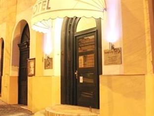 Hotel Bell