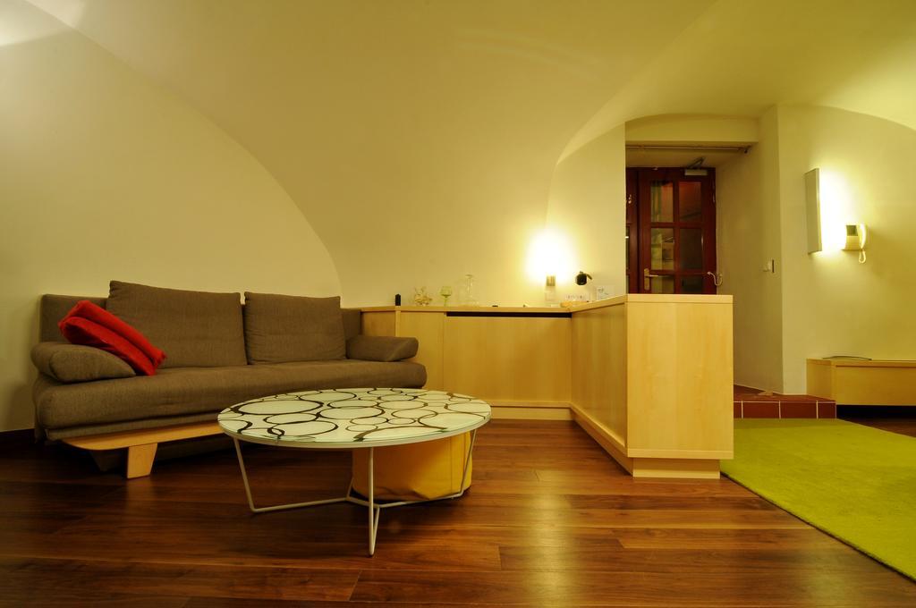Trziste Apartment Prague