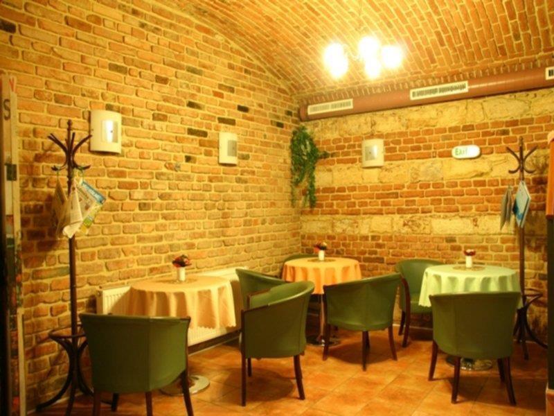 Otel Alton 3*