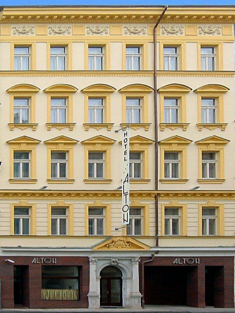 Alton Hotel 3*