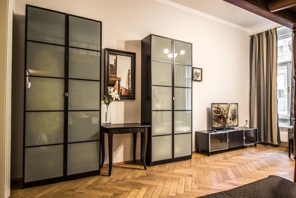 Colonial Ruterra 2bdr Prague