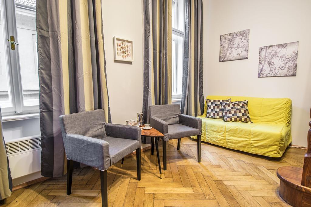Colonial Ruterra 2bdr Prague