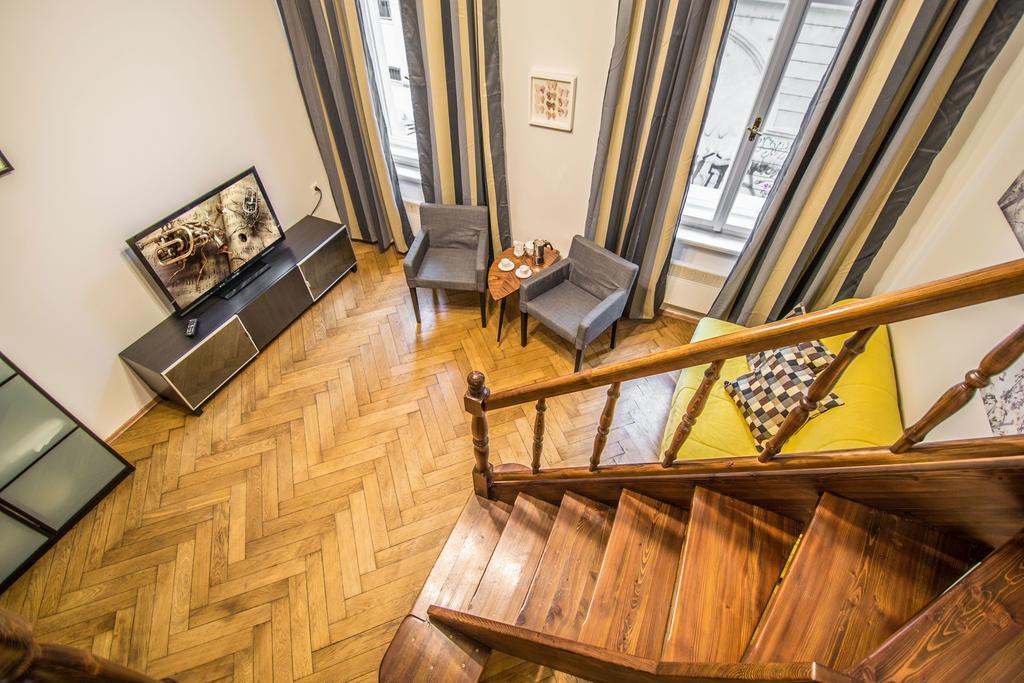 Colonial Ruterra 2bdr Apartment *