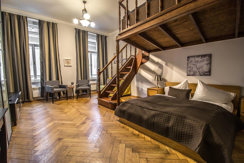Colonial Ruterra 2bdr * Prague
