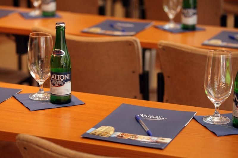 Astoria Hotel 4*