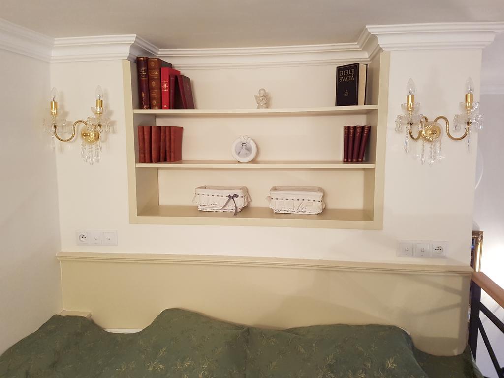 Charles Apartment *