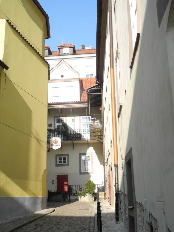 Trziste * Prague