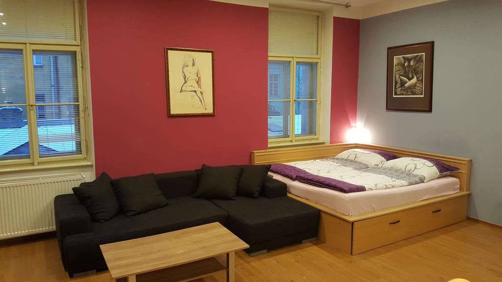 Apartamento Hugo Praga