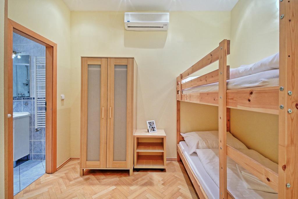 Apartment B.o.b.