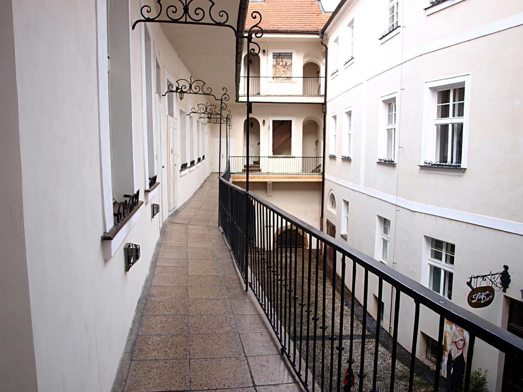 Old Town Daire *