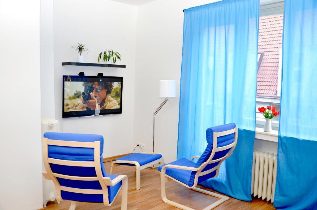 Apartment Center