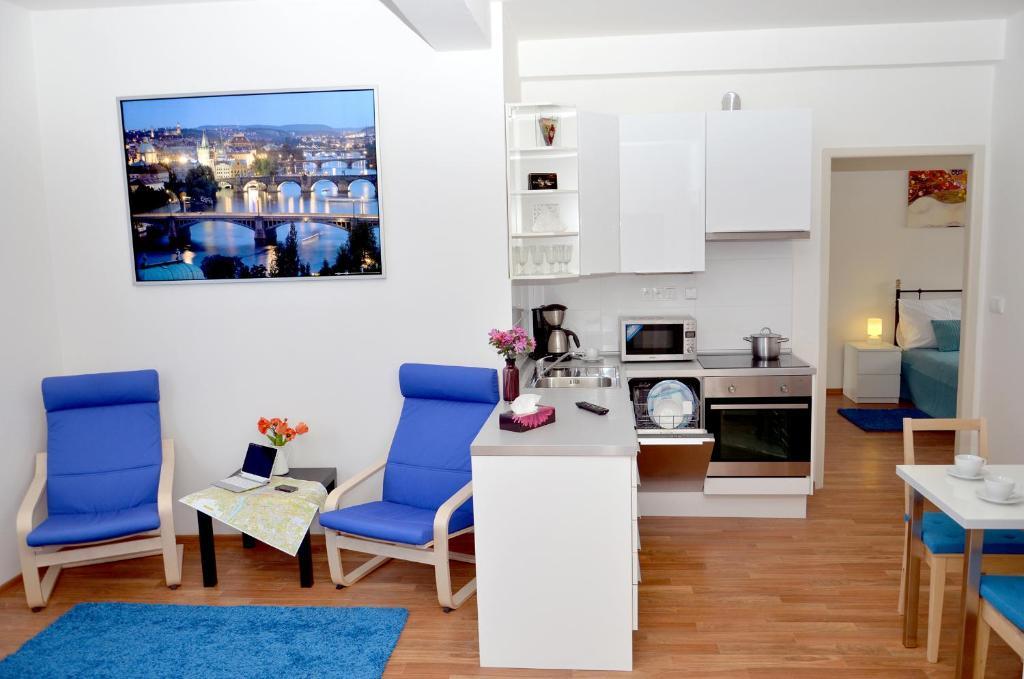 Apartment Center